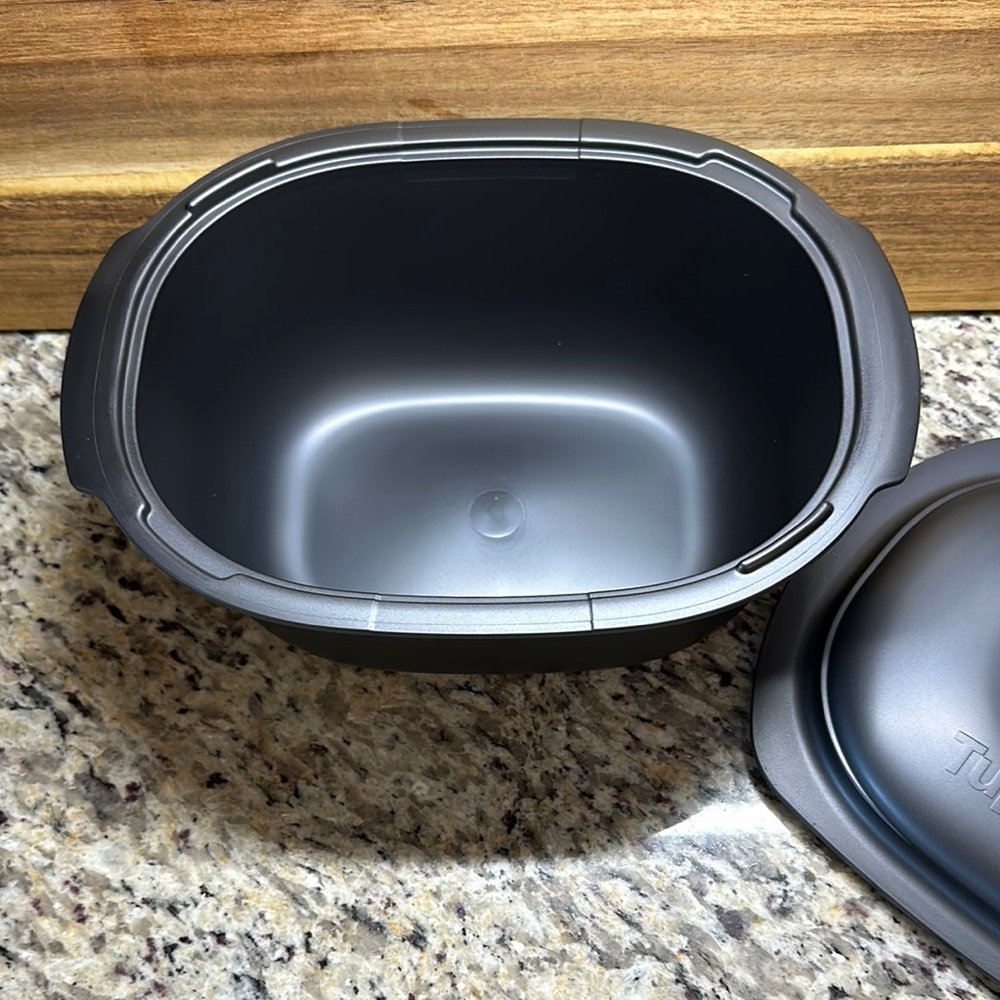 Tupperware Black Container - Picture 3 of 4